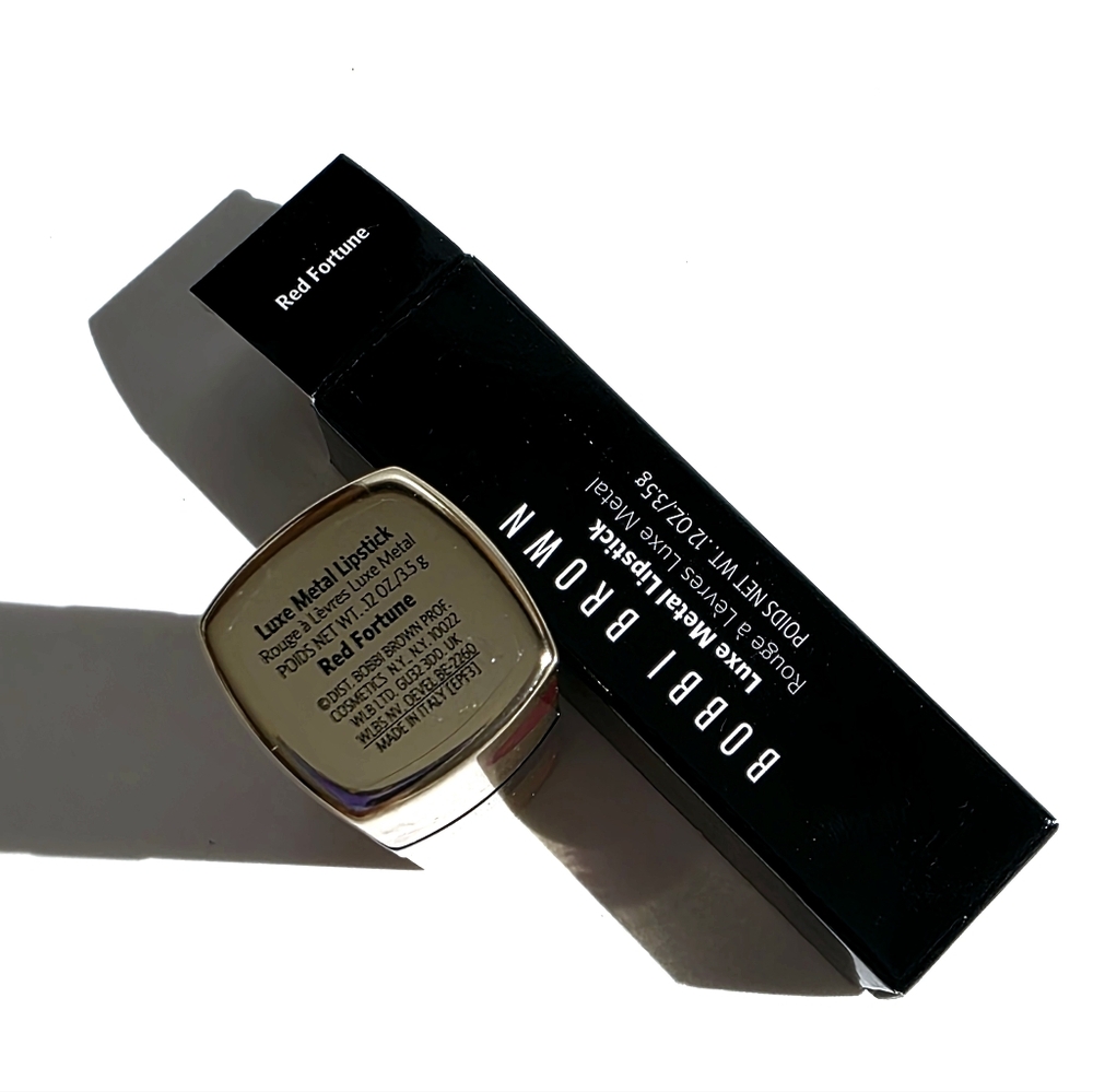 Bobbi Brown Luxe Metal Lipstick Red Fortune New LE - Picture 3 of 3